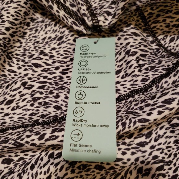 Plus Size Black and White Leggings - 3X - Picture 5 of 5